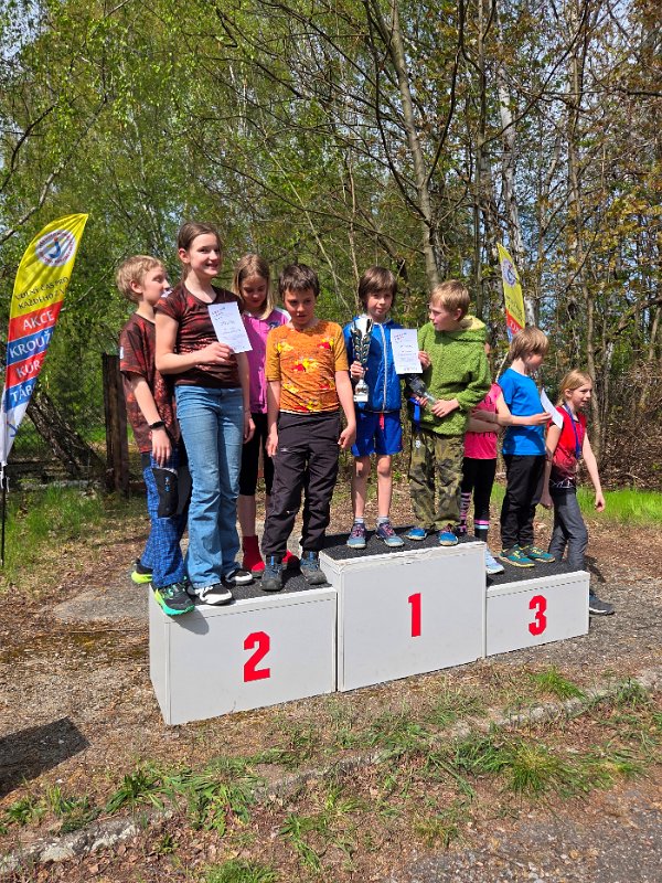 Karvina_25042026_05 Vítězná družstva.jpg - Mistrovství Moravskoslezského kraje v Karviné (25. dubna 2026) - Vítězná družstva